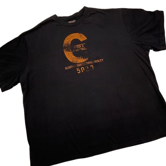 STEVE & BARRY’S sz XXL T- Shirt Alcatraz Correctional Facility Black Orange - Picture 1 of 5